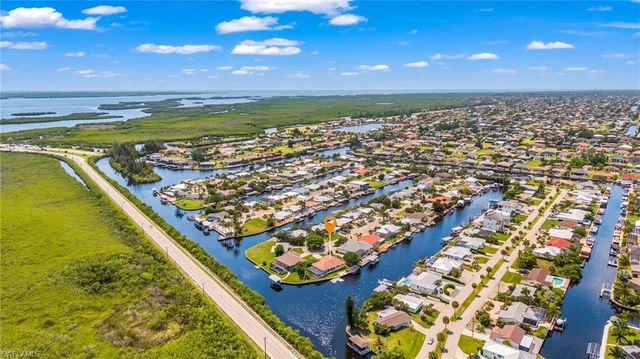 12088 Boat Shell DR, Matlacha Isles, FL 33991