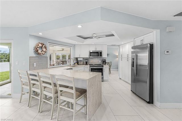 12088 Boat Shell DR, Matlacha Isles, FL 33991