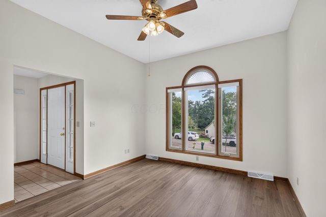 672 Alpine Circle, Heath, OH 43056