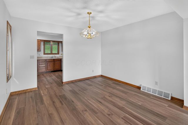 672 Alpine Circle, Heath, OH 43056