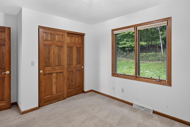 672 Alpine Circle, Heath, OH 43056