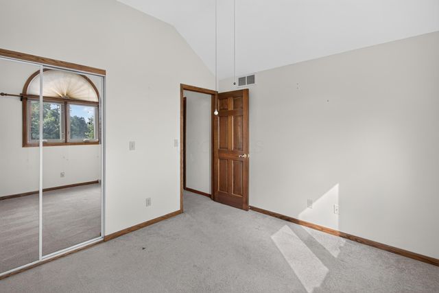 672 Alpine Circle, Heath, OH 43056