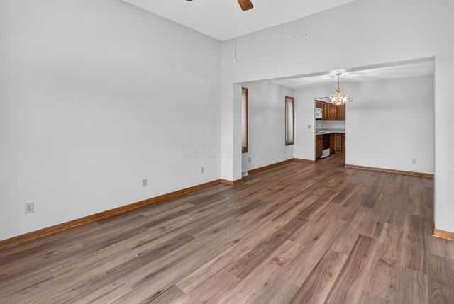 672 Alpine Circle, Heath, OH 43056
