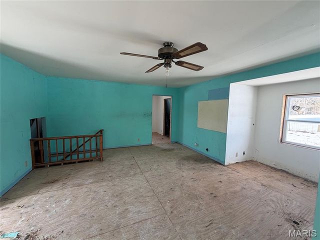 111 Kane Lane, High Hill, MO 63350