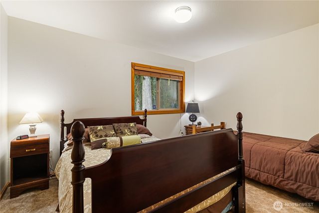 7077 Austin Pass Road, Glacier, WA 98244