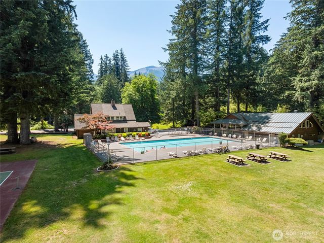 7077 Austin Pass Road, Glacier, WA 98244