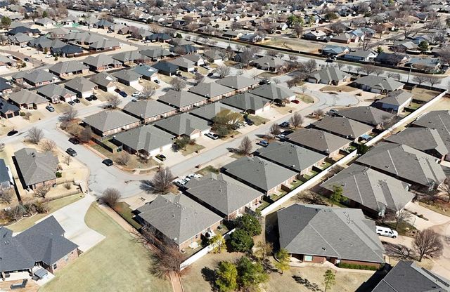 32 NW 155th Street, Edmond, OK 73013