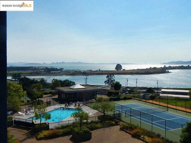 555 Pierce St 1135, Albany, CA 94706