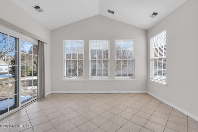 83 Huntington Drive, Jackson, NJ 08527