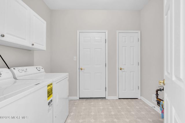 83 Huntington Drive, Jackson, NJ 08527