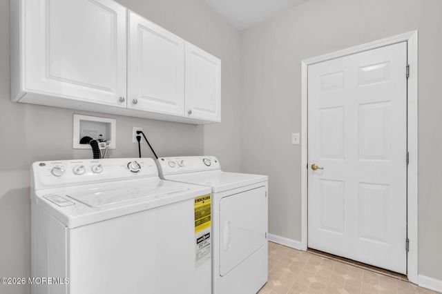 83 Huntington Drive, Jackson, NJ 08527