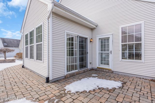 83 Huntington Drive, Jackson, NJ 08527