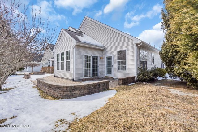 83 Huntington Drive, Jackson, NJ 08527