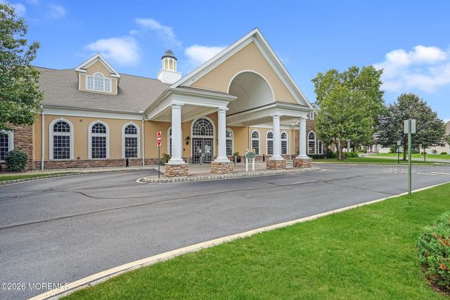 83 Huntington Drive, Jackson, NJ 08527