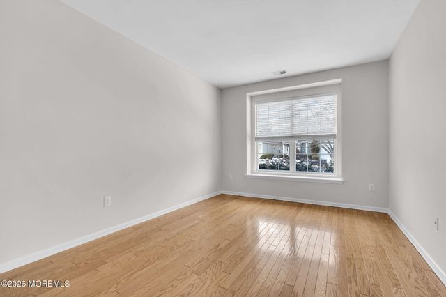 83 Huntington Drive, Jackson, NJ 08527