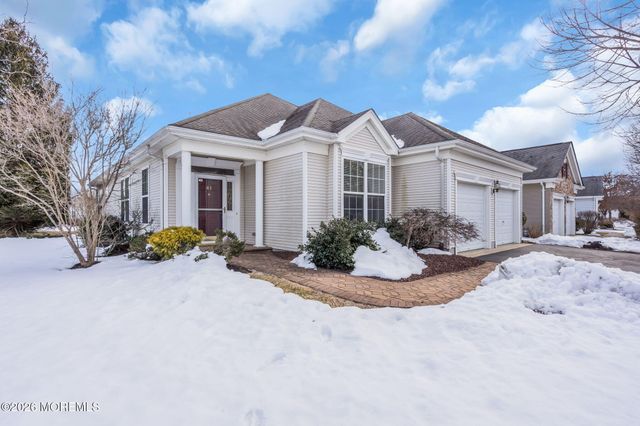 83 Huntington Drive, Jackson, NJ 08527