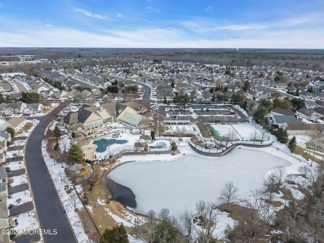 83 Huntington Drive, Jackson, NJ 08527