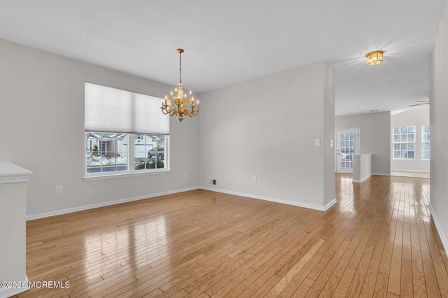 83 Huntington Drive, Jackson, NJ 08527