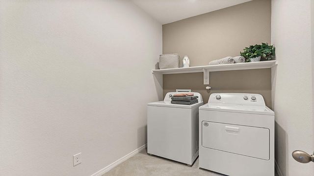 1500 Las Colinas Road NW, Los Lunas, NM 87031