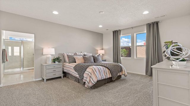 1500 Las Colinas Road NW, Los Lunas, NM 87031
