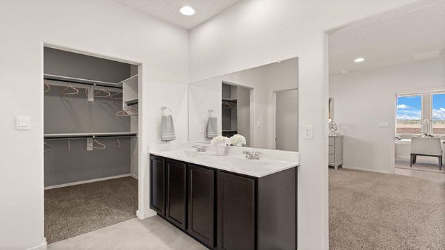 1500 Las Colinas Road NW, Los Lunas, NM 87031