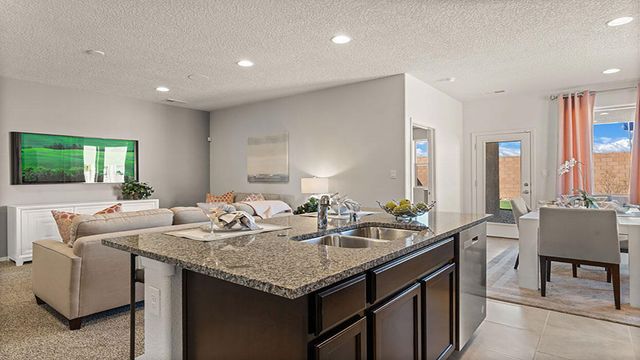 1500 Las Colinas Road NW, Los Lunas, NM 87031