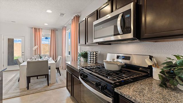 1500 Las Colinas Road NW, Los Lunas, NM 87031