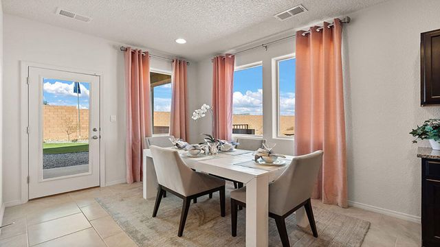 1500 Las Colinas Road NW, Los Lunas, NM 87031