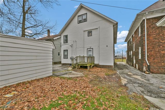 3234 Euclid Heights Boulevard Lower, Cleveland Heights, OH 44118