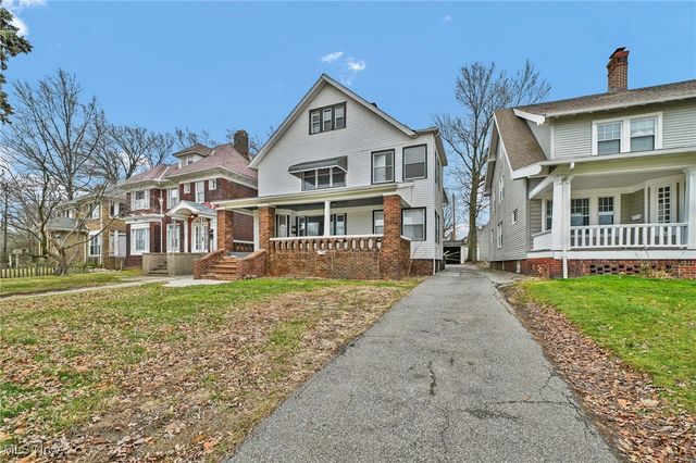 3234 Euclid Heights Boulevard Lower, Cleveland Heights, OH 44118