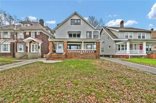 3234 Euclid Heights Boulevard Lower, Cleveland Heights, OH 44118