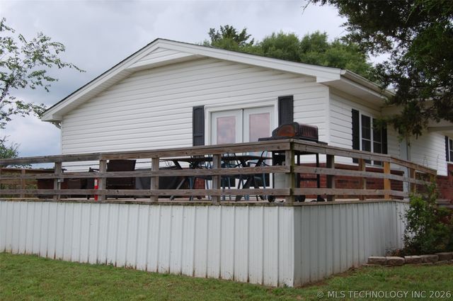 10390 Loblolly Road, Henryetta, OK 74437