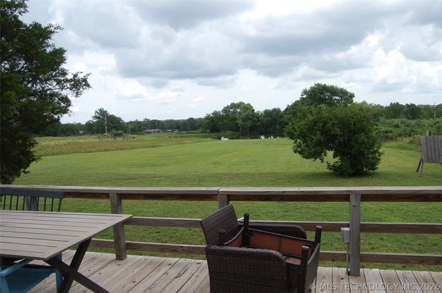 10390 Loblolly Road, Henryetta, OK 74437