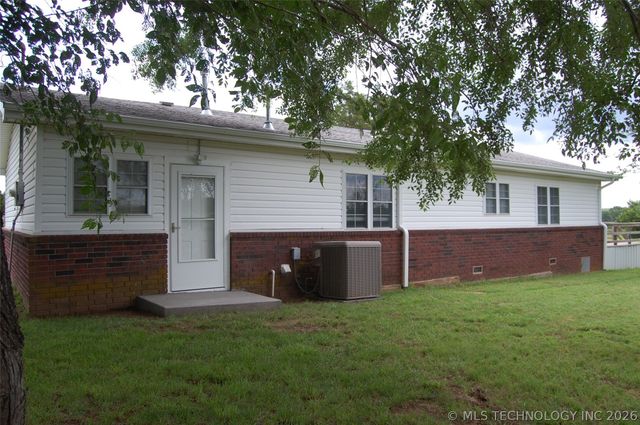 10390 Loblolly Road, Henryetta, OK 74437