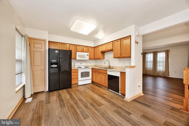22 DARE LN, Pottstown, PA 19465