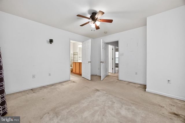 22 DARE LN, Pottstown, PA 19465