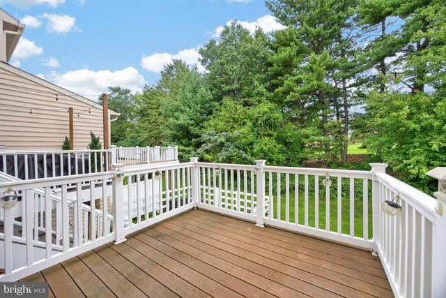 22 DARE LN, Pottstown, PA 19465