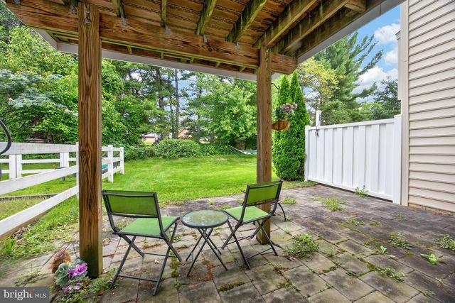 22 DARE LN, Pottstown, PA 19465
