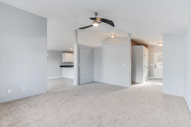 959 Westrop Drive, Central Point, OR 97502