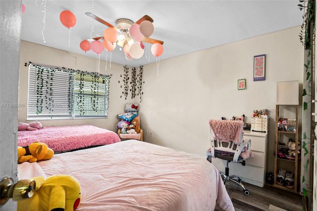 5850 Lincoln St, Hollywood, FL 33021