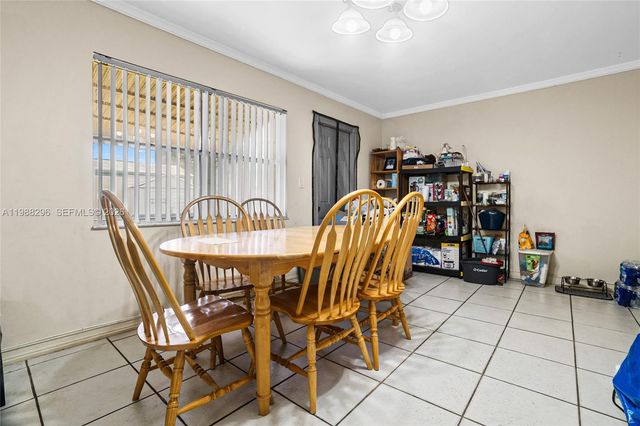 5850 Lincoln St, Hollywood, FL 33021