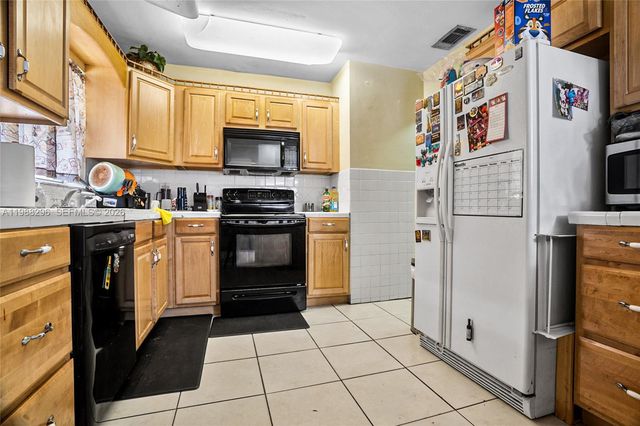 5850 Lincoln St, Hollywood, FL 33021