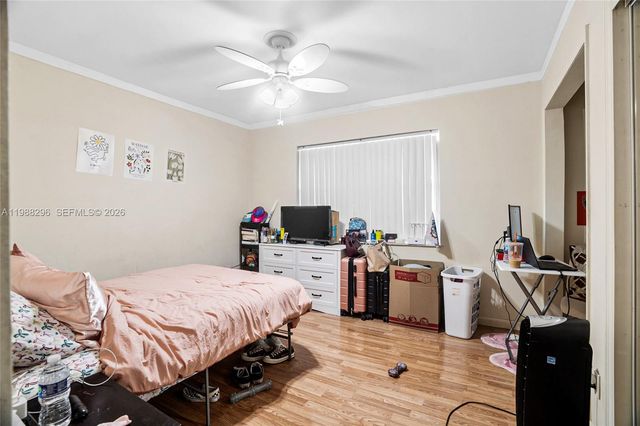 5850 Lincoln St, Hollywood, FL 33021