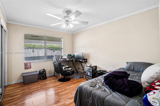 5850 Lincoln St, Hollywood, FL 33021