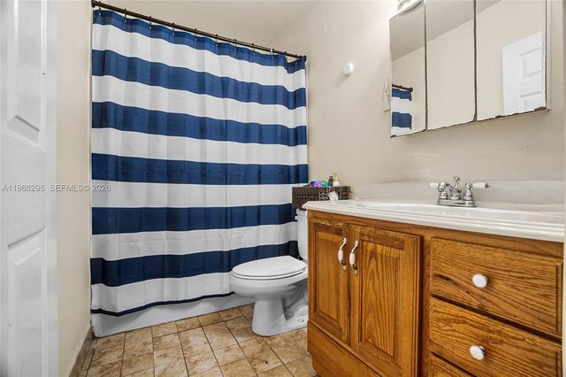 5850 Lincoln St, Hollywood, FL 33021