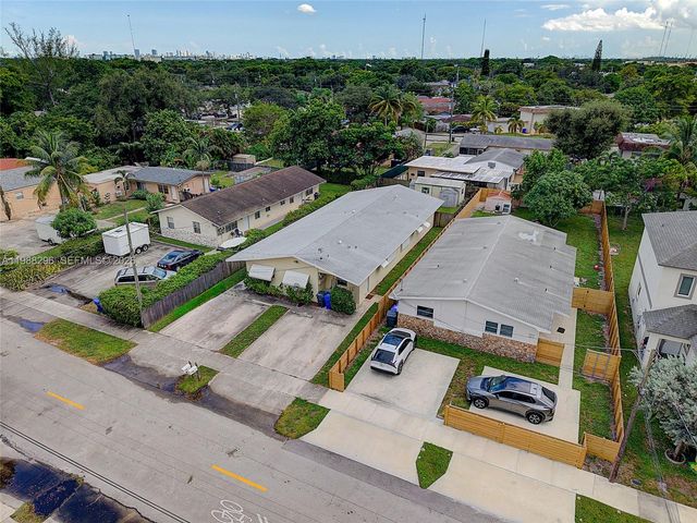 5850 Lincoln St, Hollywood, FL 33021