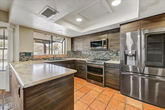 14256 N FOUNTAIN HILLS Boulevard, Fountain Hills, AZ 85268