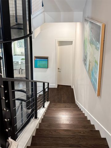 205 Portland Street, Houston, TX 77006