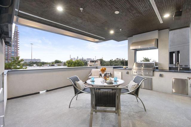 205 Portland Street, Houston, TX 77006