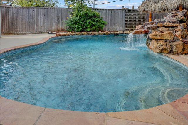 13134 Benford Drive, Houston, TX 77099